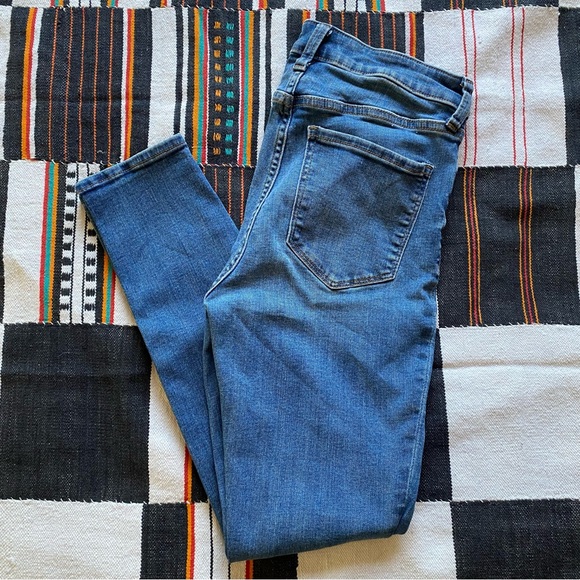 Gap High Rise Universal Leggings. Denim. Size 6/28 R. Excellent condition! - Picture 1 of 9